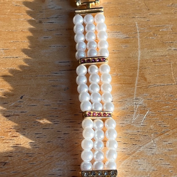Vintage Faberge Women’s Watch Pearls & Rhinestones Gold Tone LCF500-2035-139 main image 4